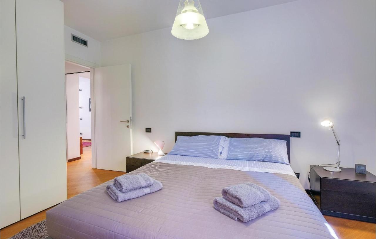 Nice Apartment In Venezia -Ve- With Wifi Exteriör bild