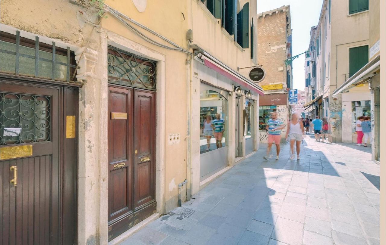 Nice Apartment In Venezia -Ve- With Wifi Exteriör bild